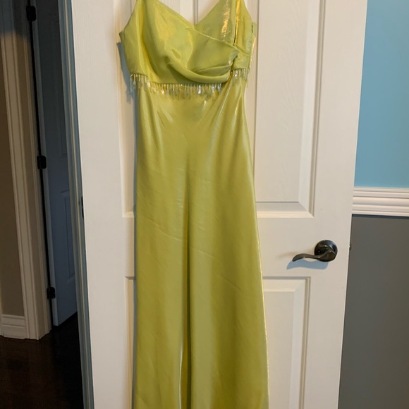 Beautiful long dress - Picture 3 of 7